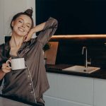 Revitaliza tu espacio: Cómo limpiar y despejar las energías negativas de tu casa u oficina